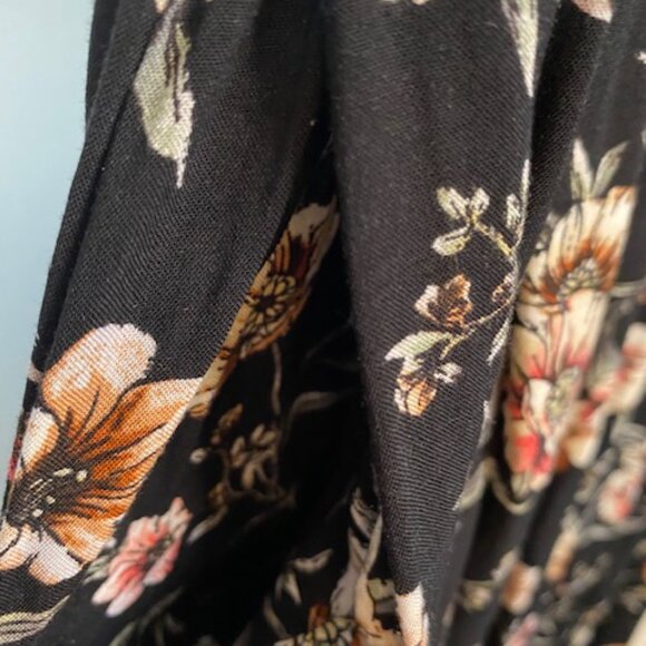 Xhilaration black and floral short sleeve Pants jumpsuit - Picture 6 of 11